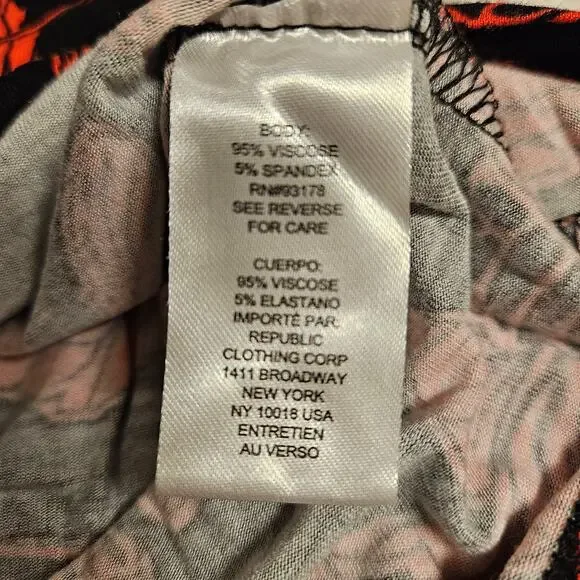 Tahari red black floral print mock turtleneck long sleeve top SP classic cozy - Picture 4 of 7